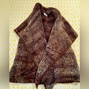 Peach Love Women’s Sherpa Vest Brown Color Size Small